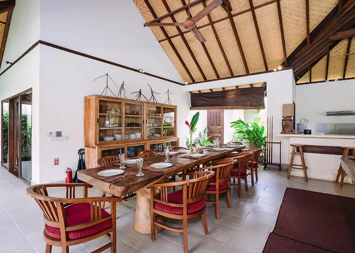 Вилла Cira - 5br Spacious Private With Pool In Семиньяк