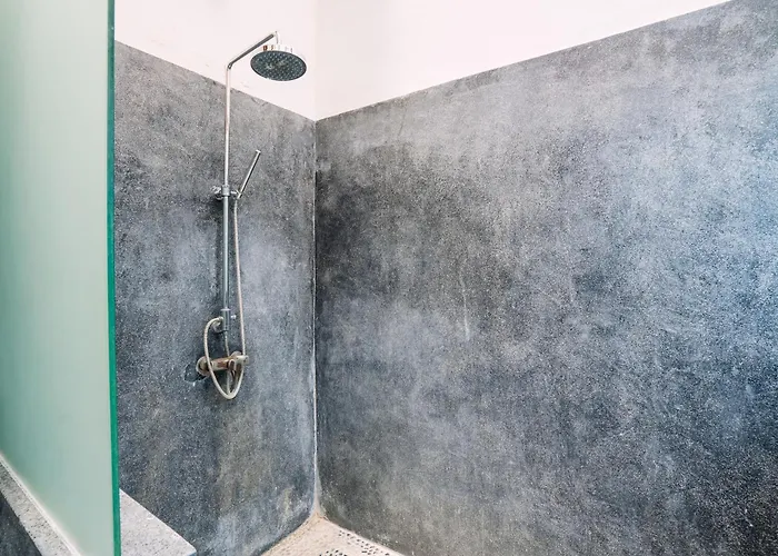 Вилла Cira - 5br Spacious Private With Pool In Семиньяк