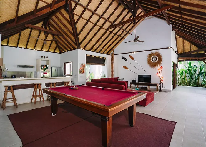 Cira - 5br Spacious Private With Pool In * Семиньяк